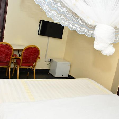Florida Hotel Zaana Kampala Esterno foto