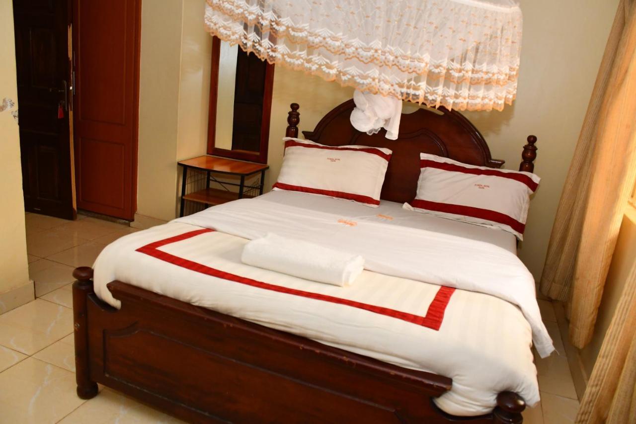 Florida Hotel Zaana Kampala Esterno foto