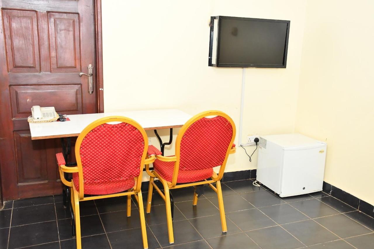 Florida Hotel Zaana Kampala Esterno foto