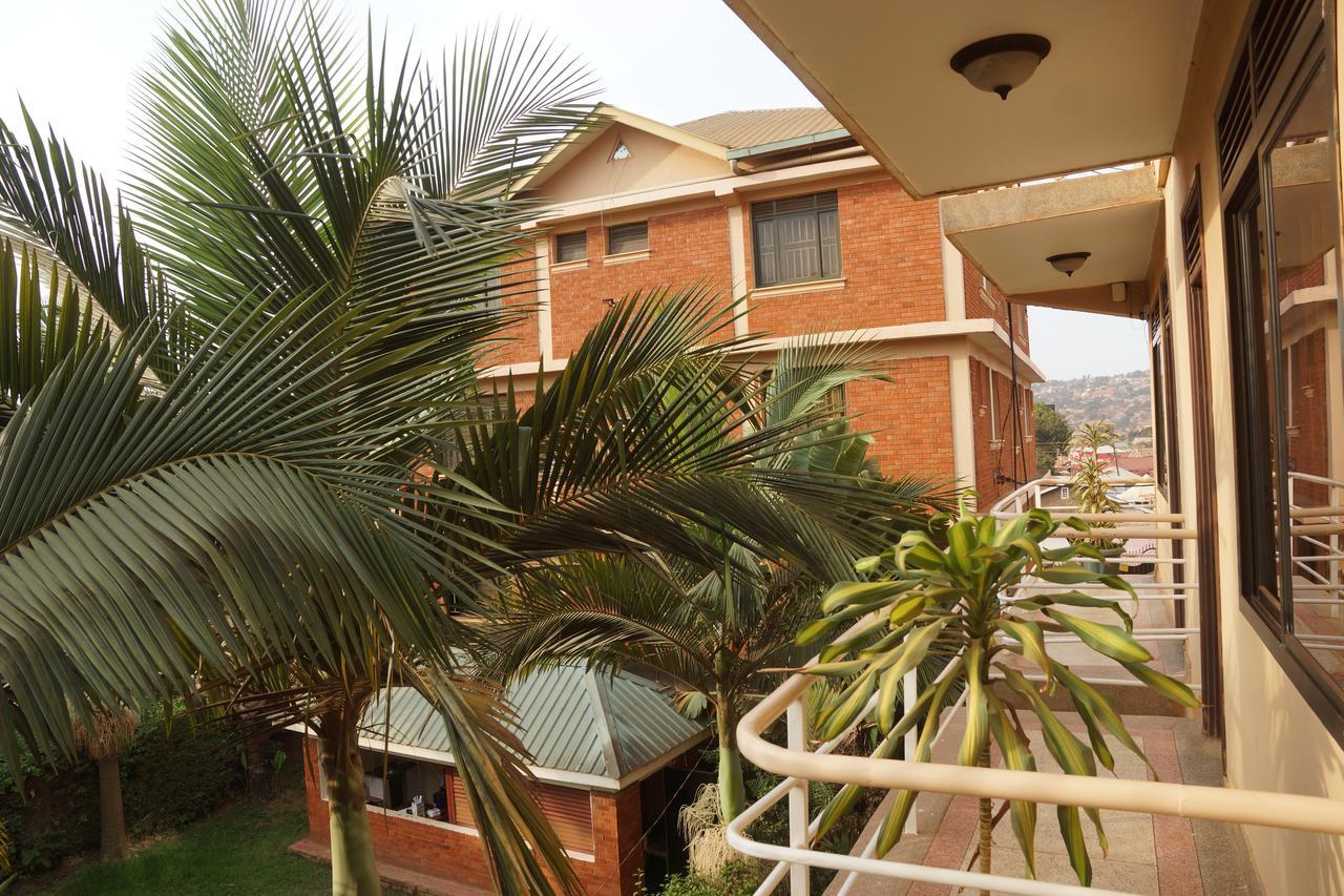 Florida Hotel Zaana Kampala Esterno foto