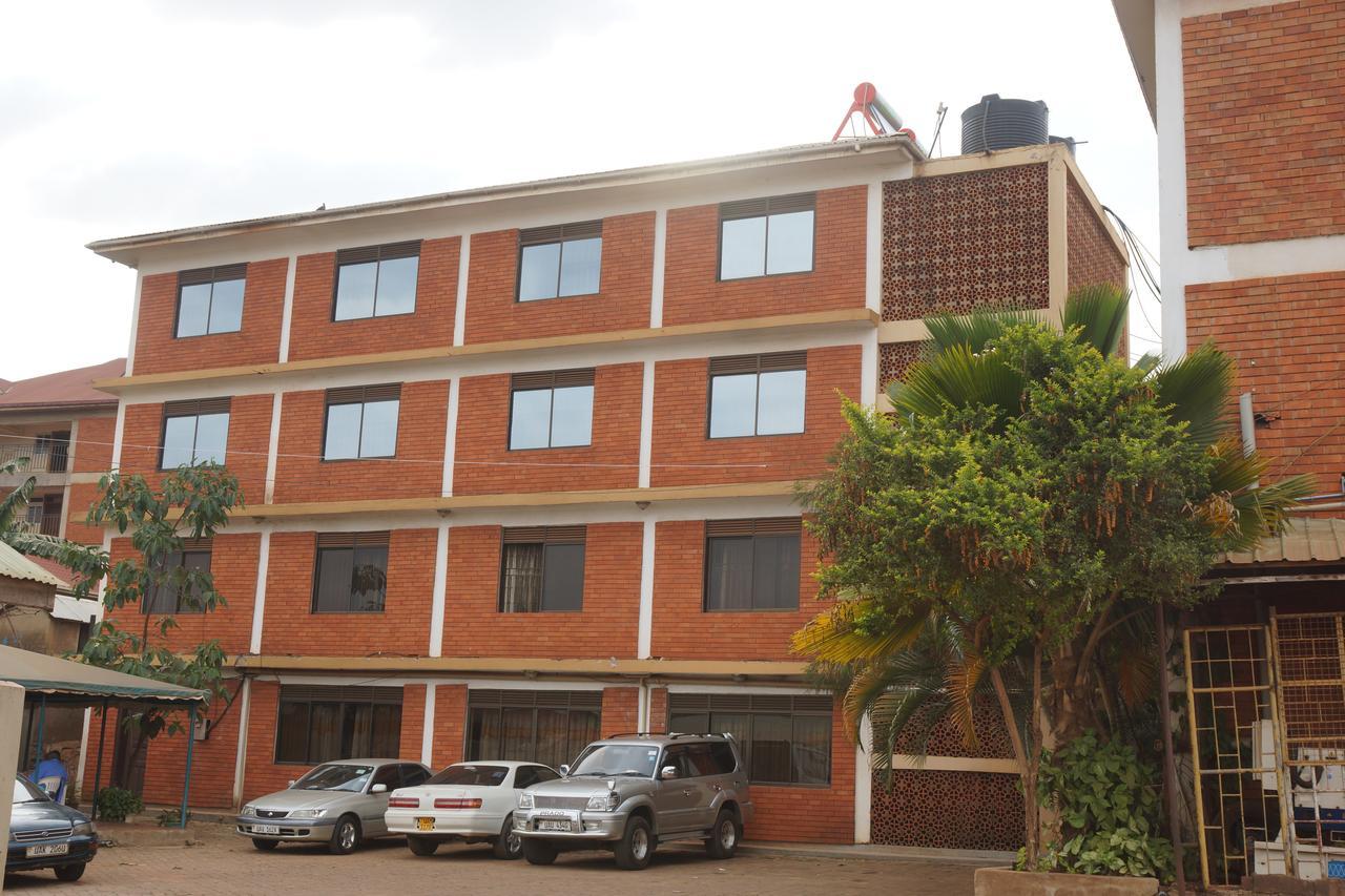 Florida Hotel Zaana Kampala Esterno foto