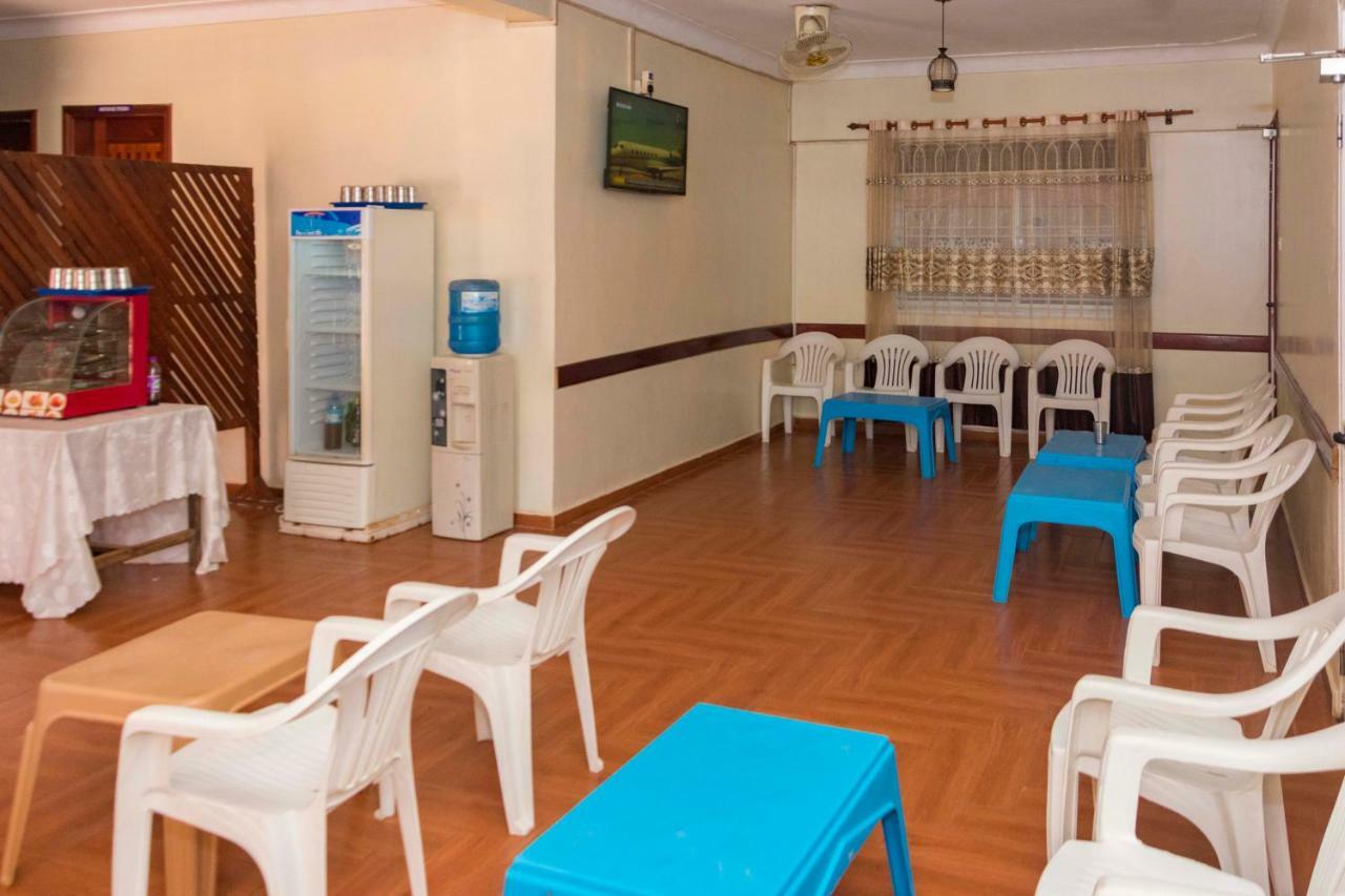 Florida Hotel Zaana Kampala Esterno foto