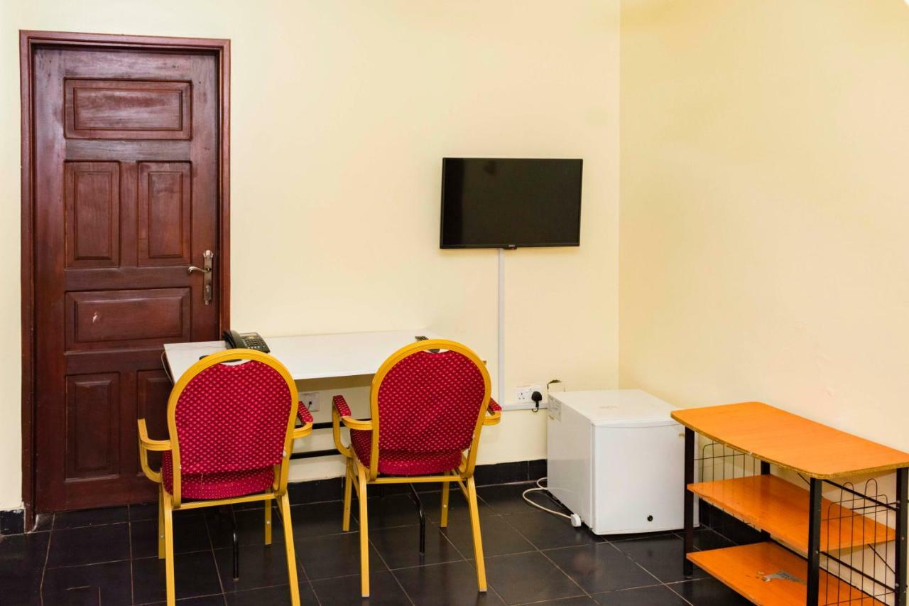 Florida Hotel Zaana Kampala Esterno foto